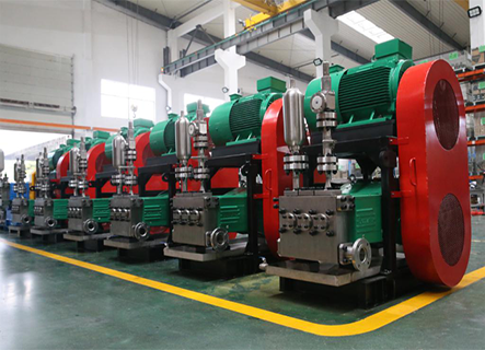 高壓往復泵   （坨28沙二1-3III類油藏非均相復合驅(qū)先導項目）